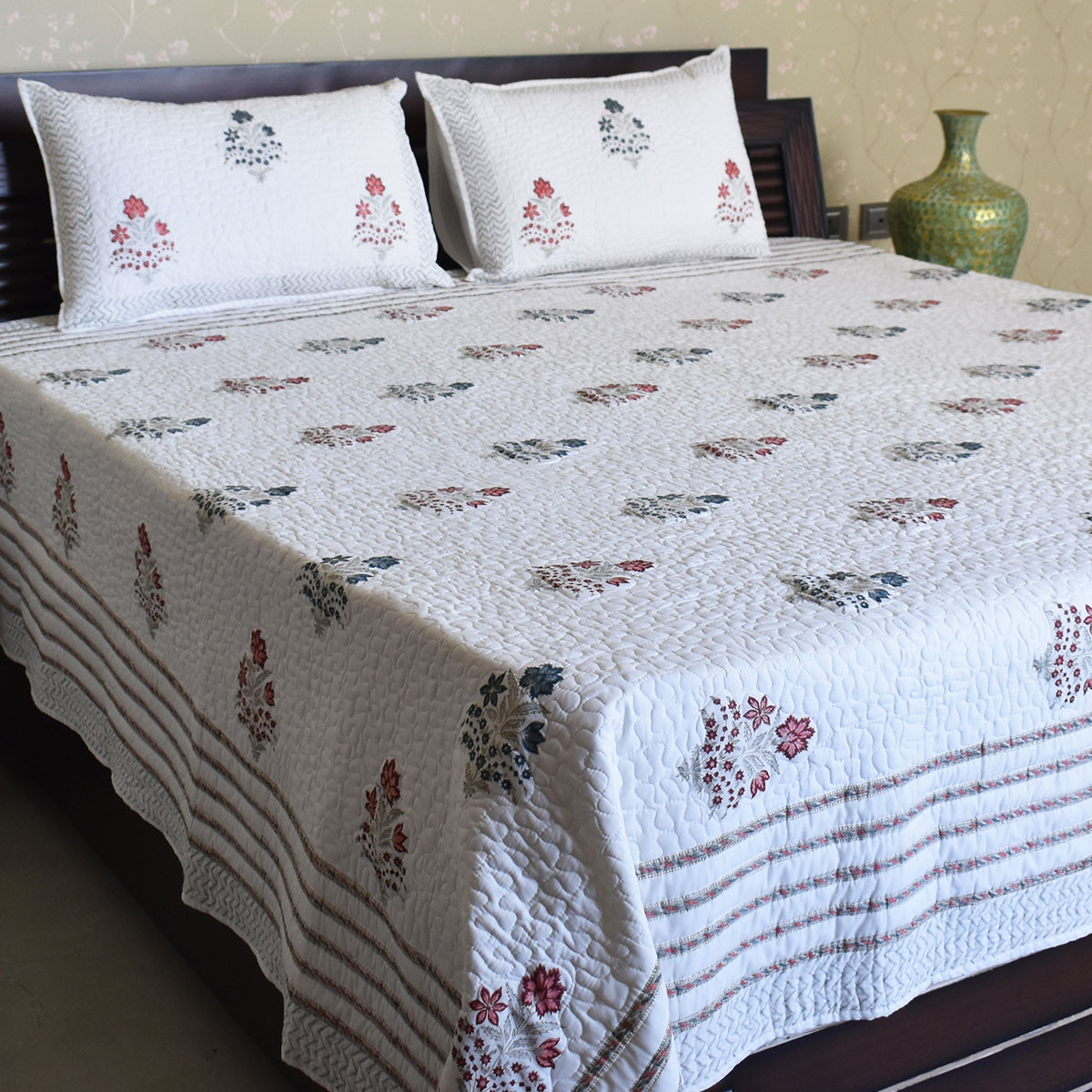 Quilted Bedspread Queen Size  202415