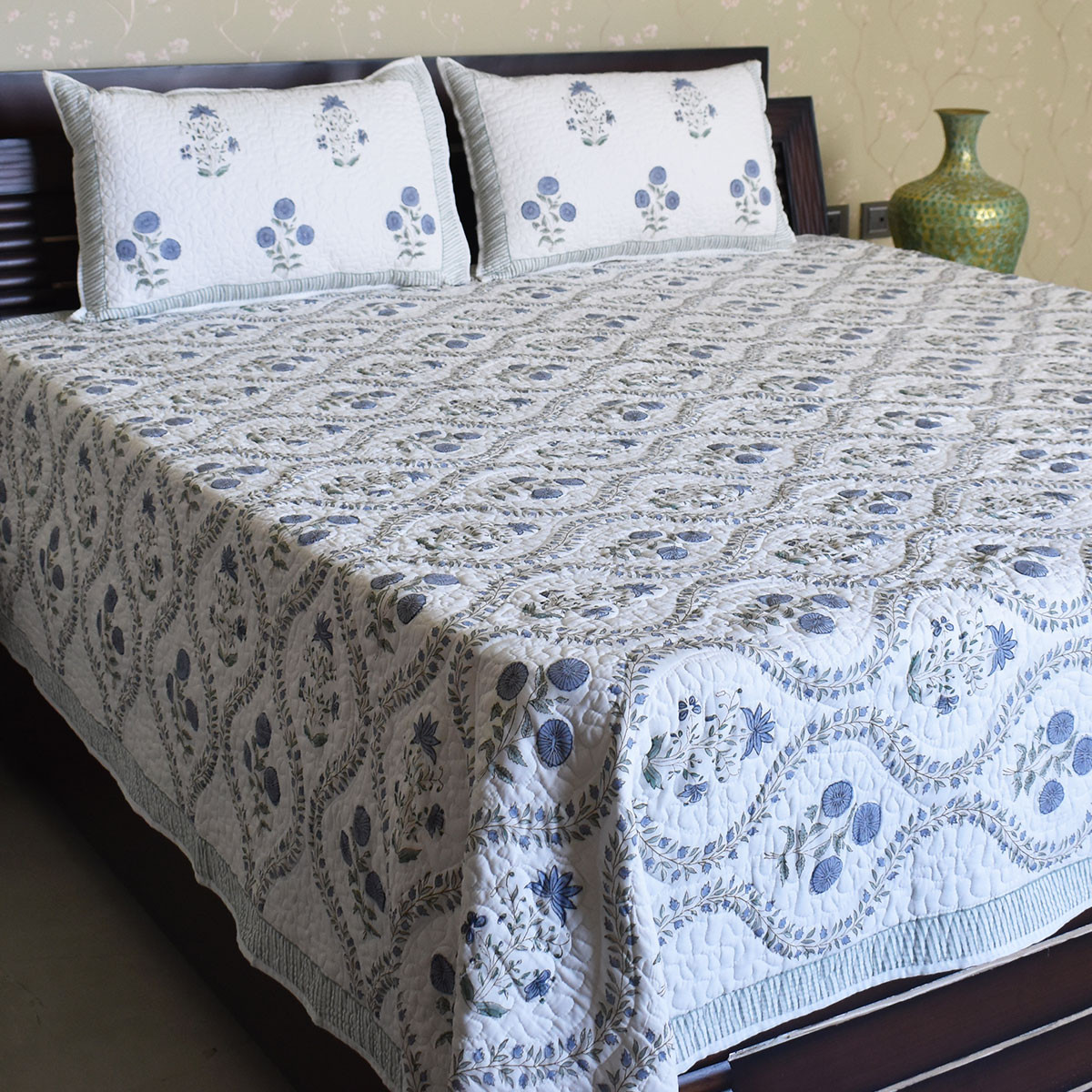 Quilted Bedspread Queen Size 202416