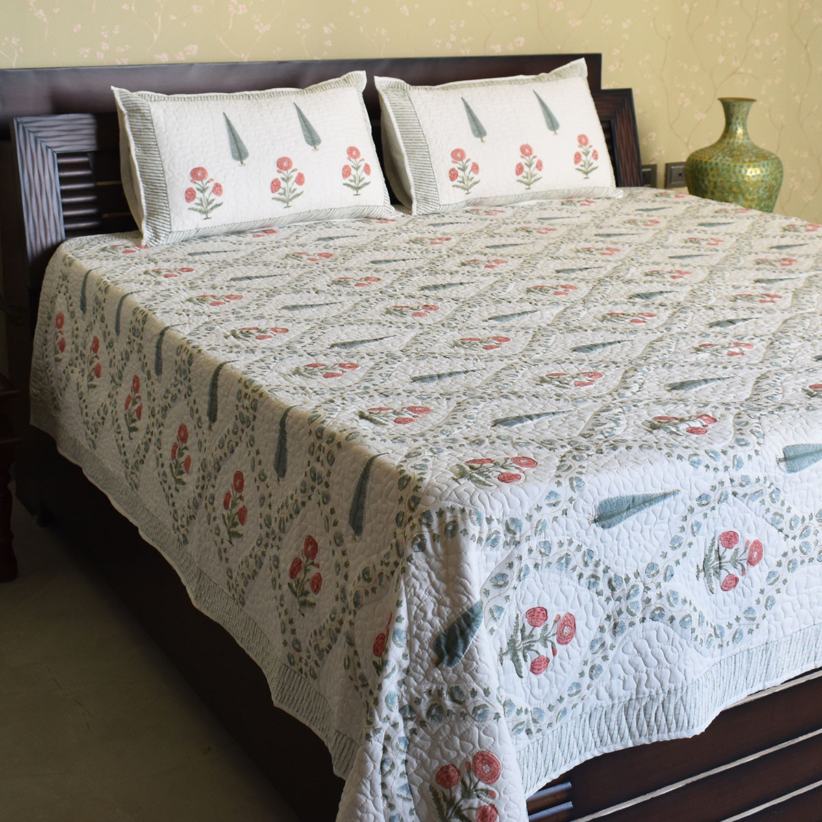 Quilted Bedspread Queen Size  202419