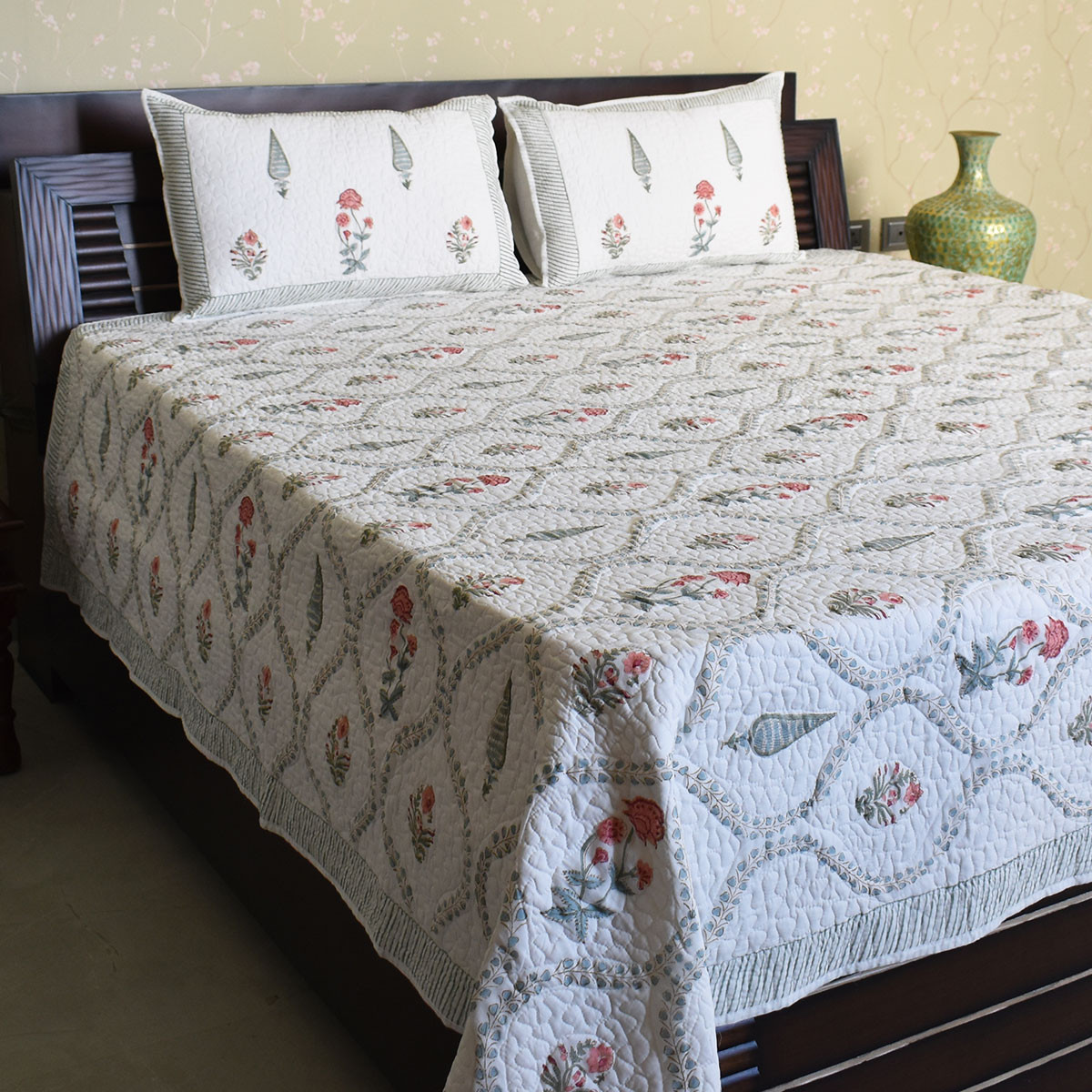 Quilted Bedspread Queen Size  202425