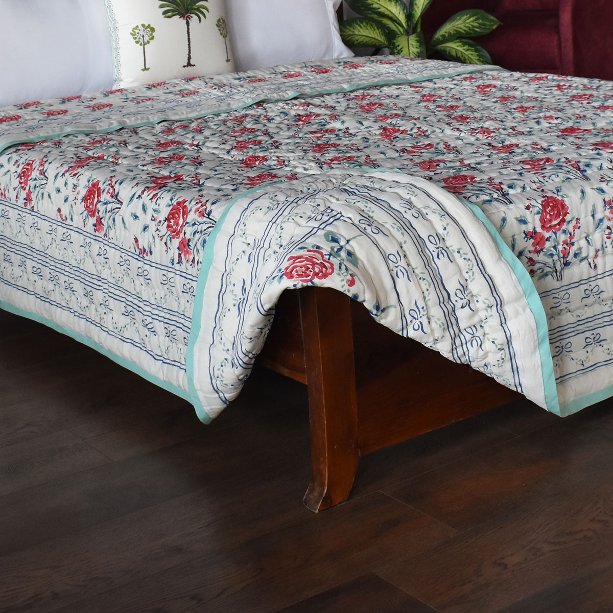 Hand Block Printed Cotton Queen Size Quilt Roseline Pink 100587