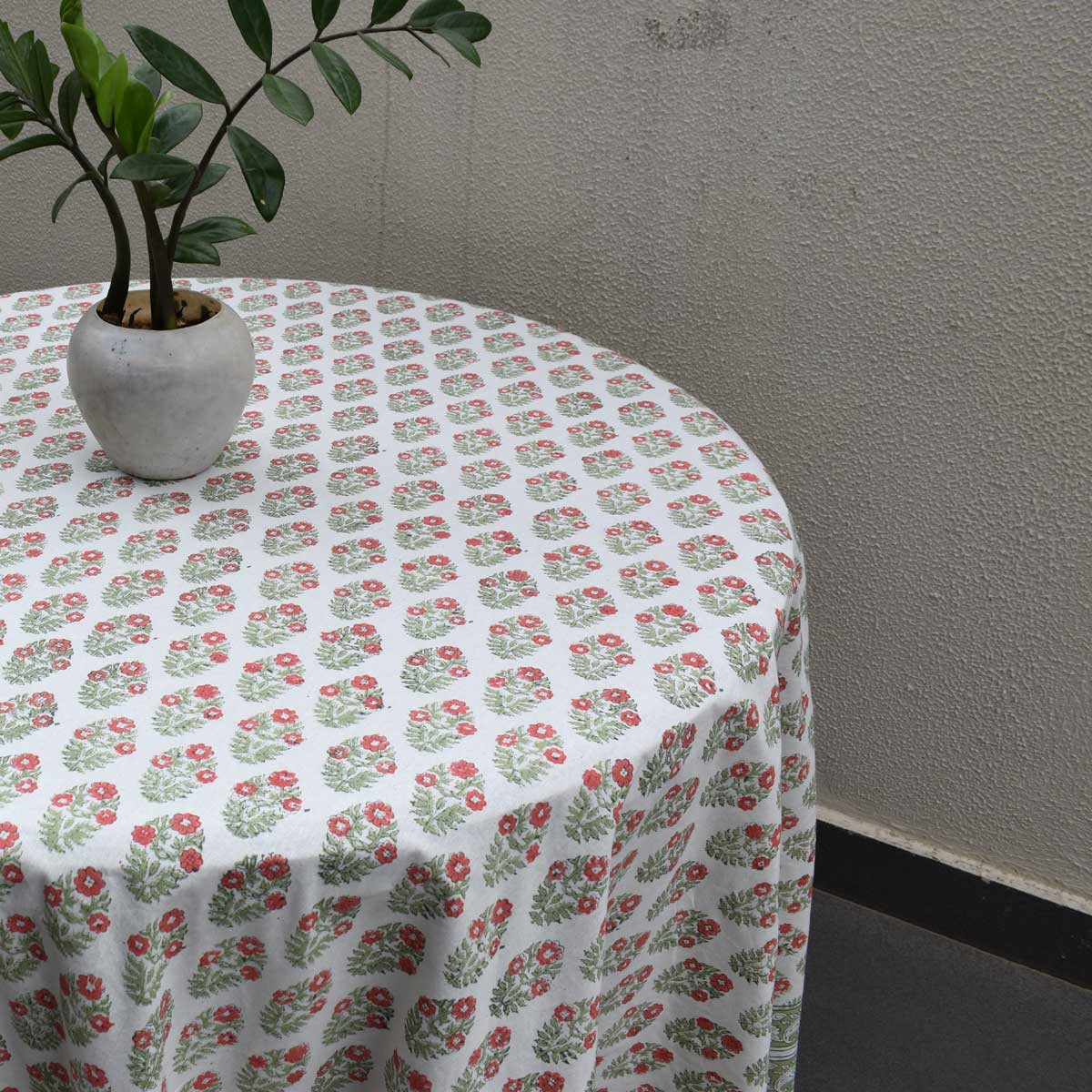 Round 220 cms Cotton French Design Table Cover  Boota Georgia 202403