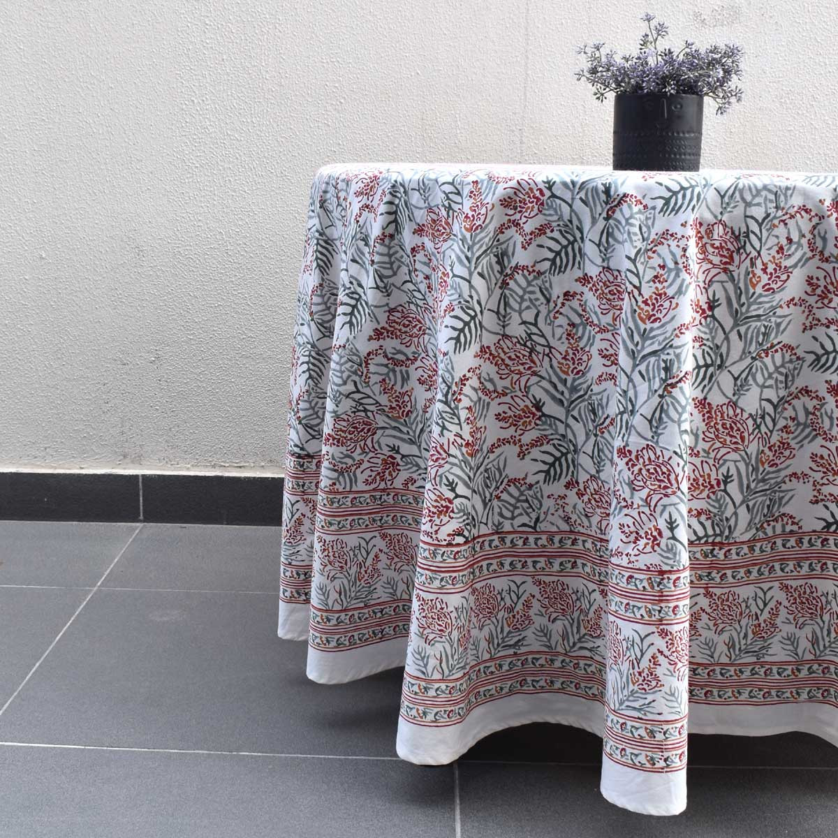 Round 220 cms Cotton French Design Table Cover  Lilas Tango Lily 202508