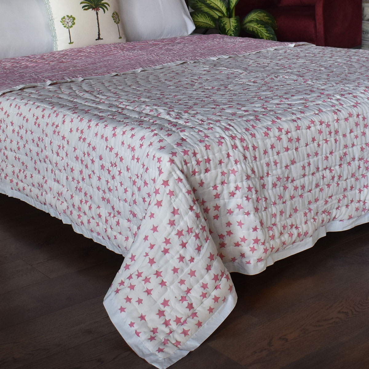 Hand Block Printed Cotton Queen Size Quilt Star Pink 202511