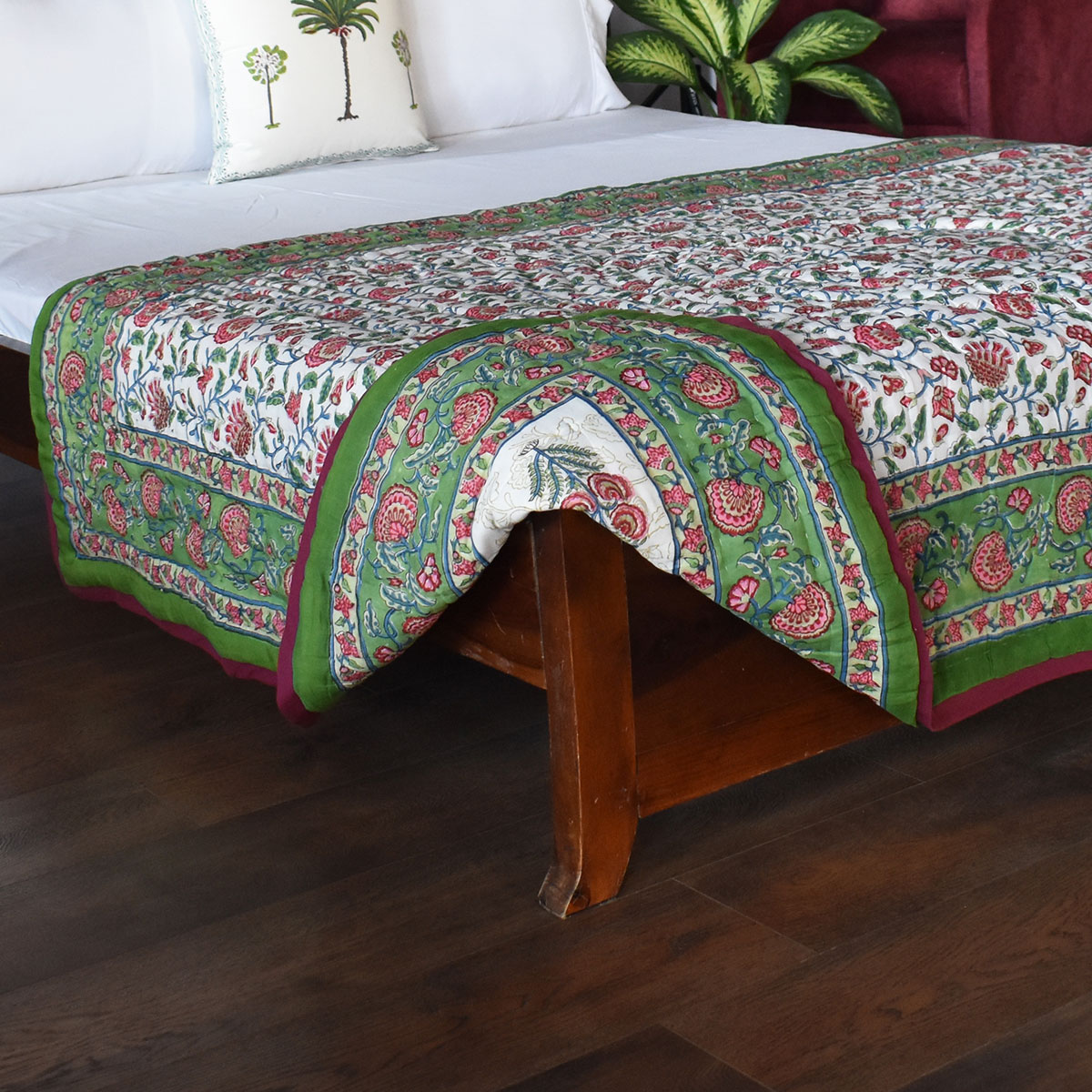 Hand Block Printed Cotton Twin Size Quilt   Dawn Glory 251205