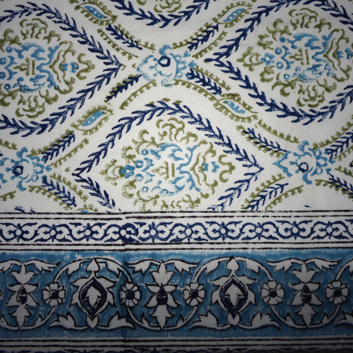 Wood Block Printed Handmade Tablecloth 150x220 cms  909837