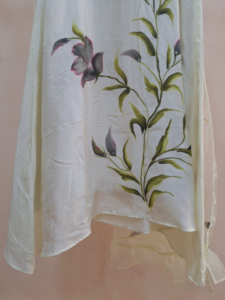 WHITE HANDPAINTED SUIT SET