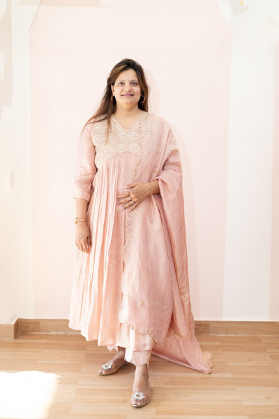 PEACH HANDWORK ALIACUT SUIT SET