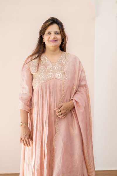 PEACH HANDWORK ALIACUT SUIT SET