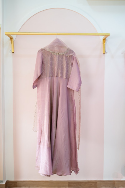 MAUVE TISSUE HANDWORK ONE PIECE SET