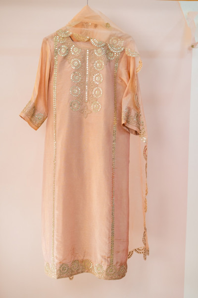 PEACH TISSUE HANDWORK SUIT SET