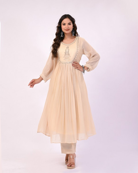 OFFWHITE MULCHANDERI HANDWORK SUIT SET