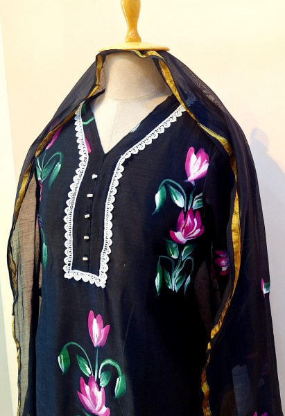 BLACK PRINTED CHANDERI SUIT PANT AND DUPATTA SET