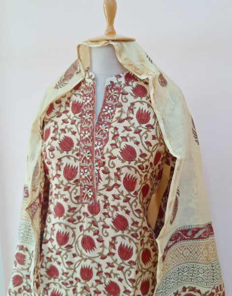 LIGHT SKINNY PRINTED CHANDERI HANDWORK  SUIT PANT AND DUPATTA SET