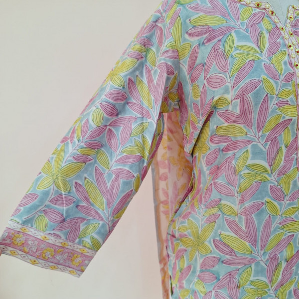 MULTI PRINTED CHANDERI HANDWORK SUIT PANT AND DUPATTA SET