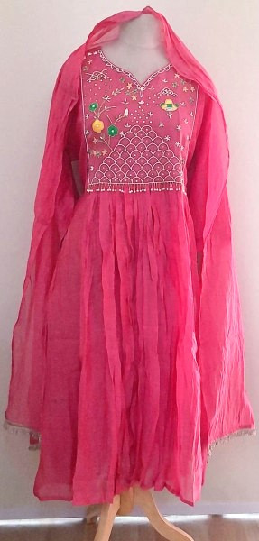 PEACH MUL CHANDERI HANDWORK SUIT PANT AND DUPATTA SET