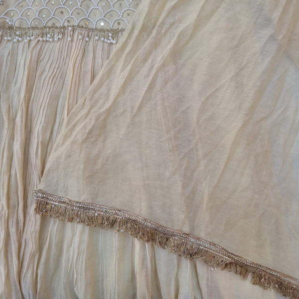 OFF WHITE MUL CHANDERI HANDWORK SUIT PANT AND DUPATTA SET