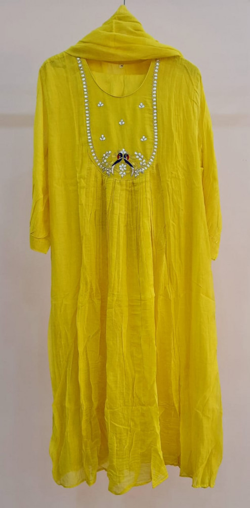 Image of YELLOW HANDWORK MULCHANDERI SUIT SET