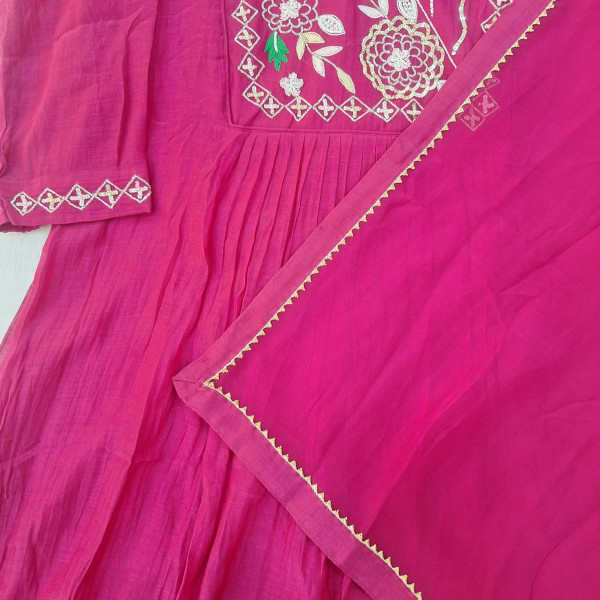 PINK MUL CHANDERI HANDWORK SUIT PANT AND DUPATTA SET