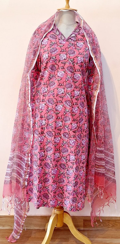 Image of PEACH PRINTED COTTON SUIT PANT AND DUPATTA SET