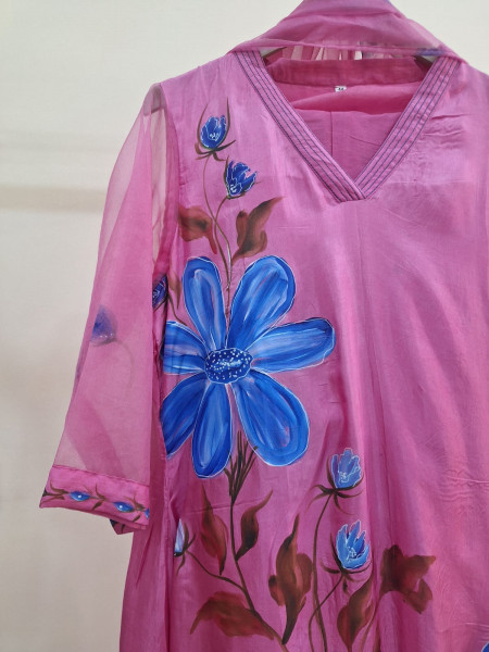 PINK HAND PAINT SUIT PANT AND DUPATTA SET