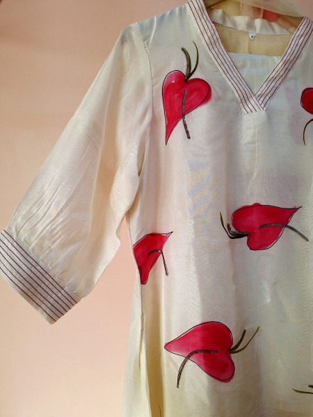 WHITE HANDPAINTED SUIT SET