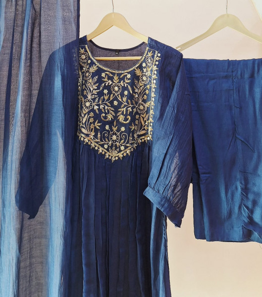 BLUE HANDWORK MULCHANDERI SUIT SET
