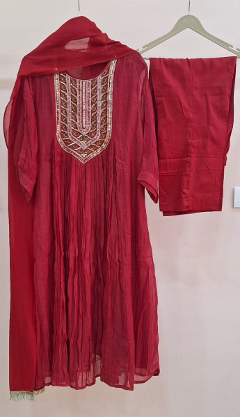MAROON HANDWORK MULCHANDERI SUIT SET