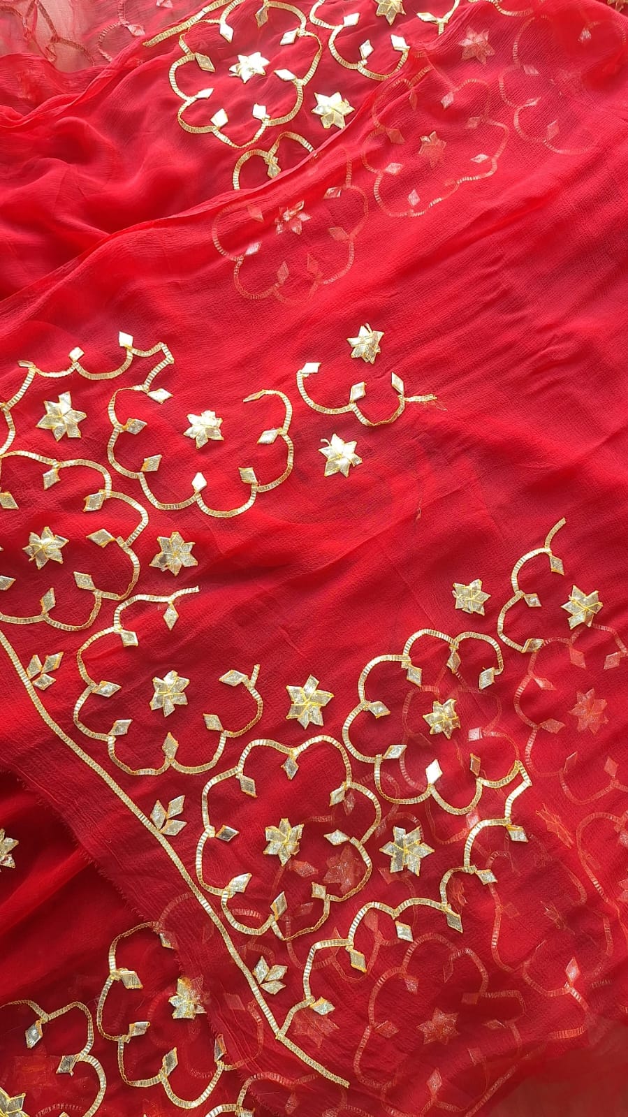 RED SHIFFON KACCHAGOTA HANDWORK  SAREE WITH UNSTITCHED  KACCHAGOTA HANDWORK  BLOUSE