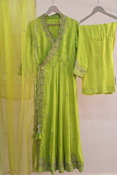 LIRIL GREEN HANDWORK ANGRAKHA SET