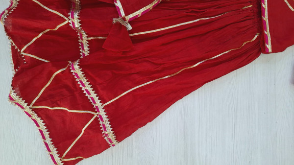 RED MUL CHANDERI HANDWORK TOP SKIRT AND DUPATTA KIDS SET
