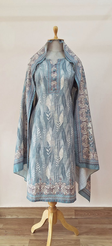 Image of GREEN PRINTED WOOLLEN SUIT SET