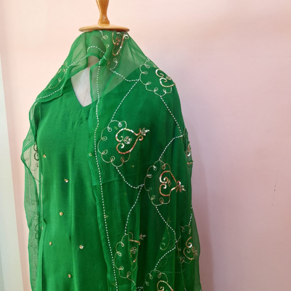 GREEN HANDWORK KURTI PANT DUPATTA SET