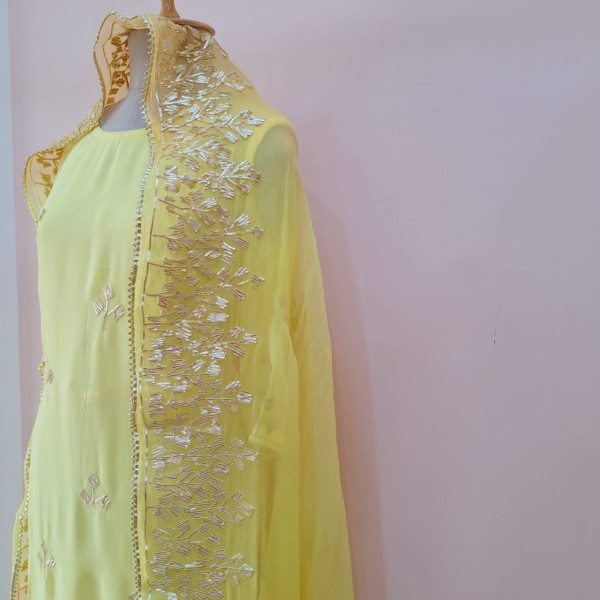 LIGHT YELLOW KACHHA GOTA HANDWORK SUIT AND PANT WITH DUPATTA SET