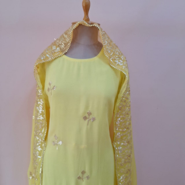 LIGHT YELLOW KACHHA GOTA HANDWORK SUIT AND PANT WITH DUPATTA SET