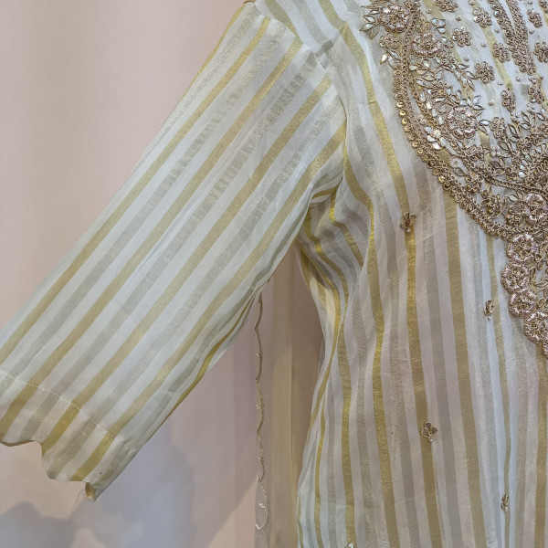 OFF WHITE HANDWORK KURTI FARSI PANTS WITH DUPATTA SET