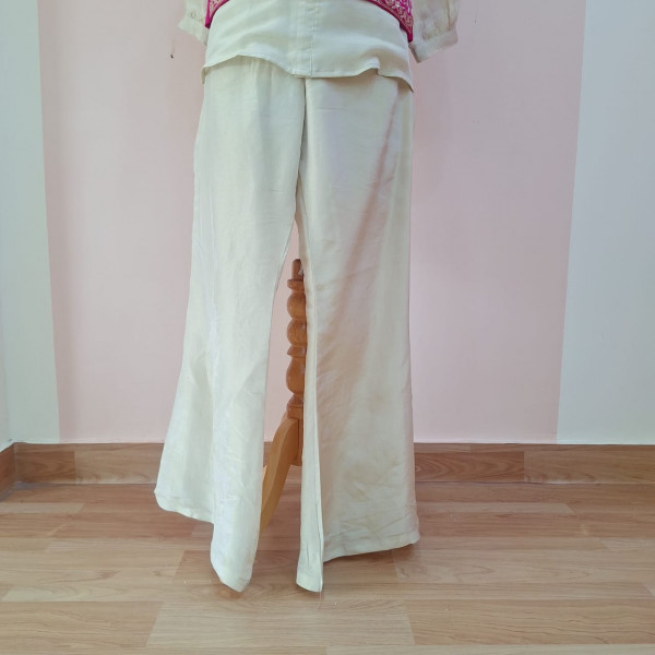 RANI PINK AND WHITE HANDWORK SHIRT BELL BOTTOM WITH KOTI SET