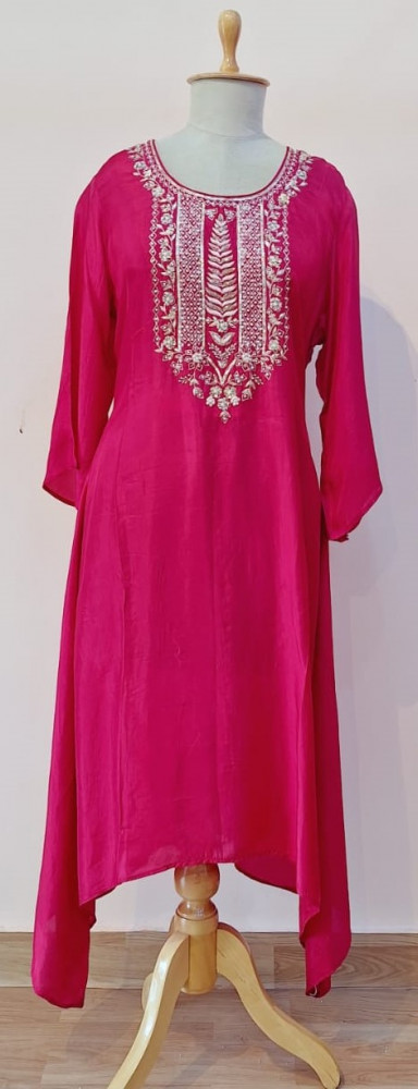 Image of RANI PINK HANDWORK KURTI AND PANT SET