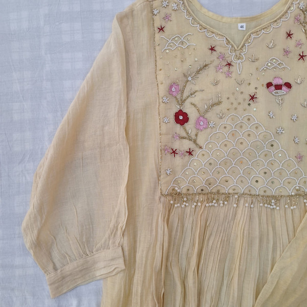 OFF WHITE MUL CHANDERI HANDWORK SUIT PANT AND DUPATTA SET