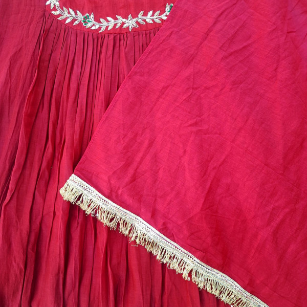RED MUL CHANDERI HANDWORK SUIT PANT AND DUPATTA SET