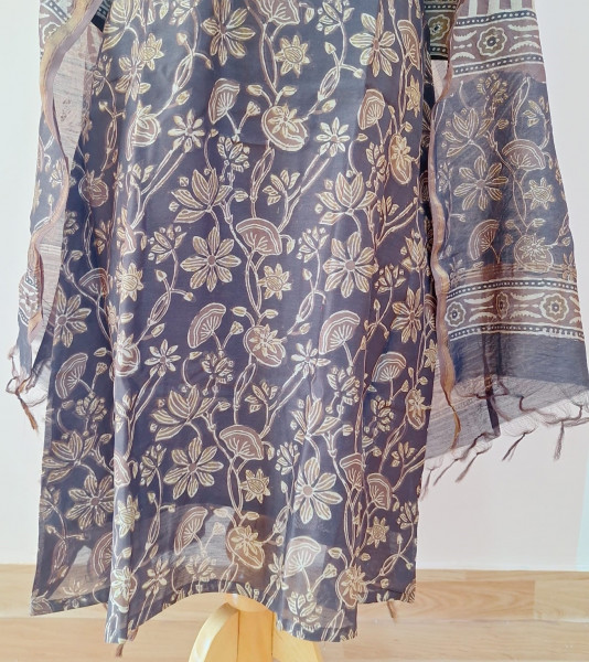 BROWN PRINTED CHANDERI HANDWORK SUIT PANT AND DUPATTA SET