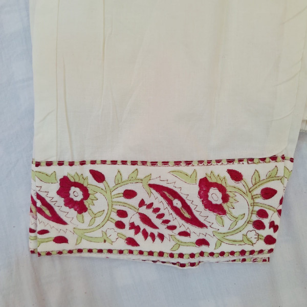 OFF WHITE PRINTED CHANDERI HANDWORK SUIT PANT AND DUPATTA SET