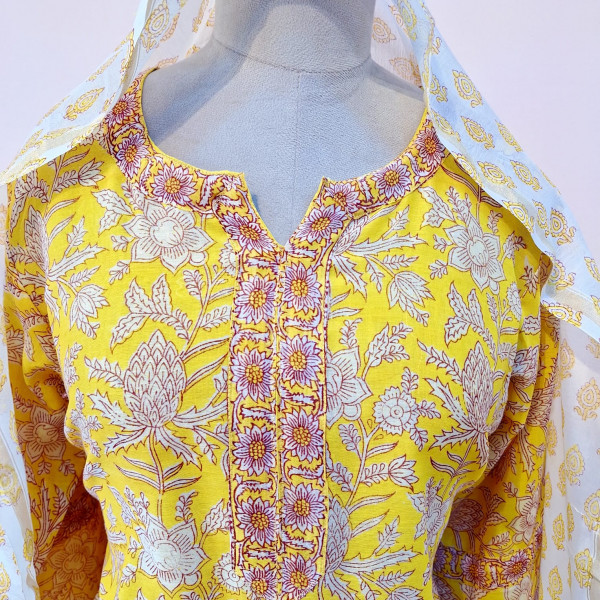 LIGHT YELLOW PRINTED CHANDERI SUIT PANT AND DUPATTA SET