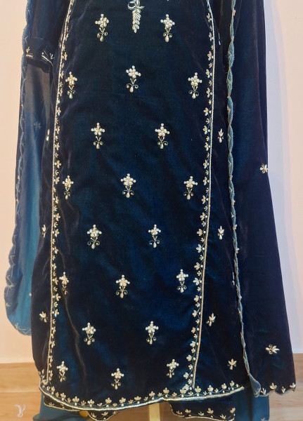 GREENISH BLUE VELVET HANDWORK SUIT PANT AND DUPATTA SET