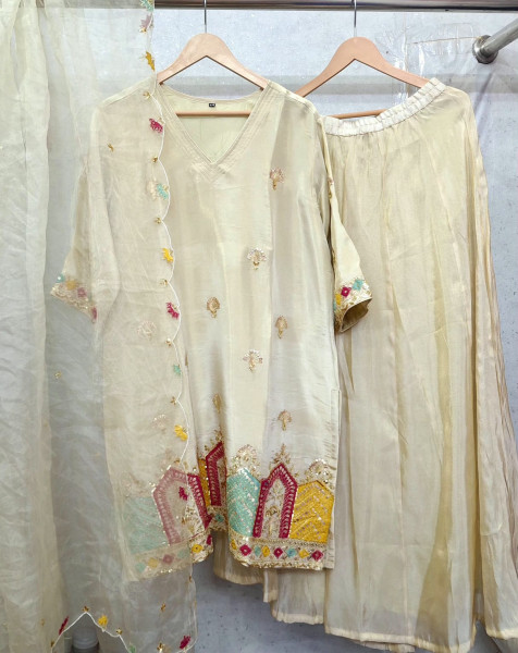 OFF WHITE HANDWORK KURTI FLAYED PLAZZO AND DUPATTA SET