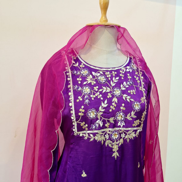 PURPLE GAJJI HANDWORK SUIT PANT AND DUPATTA SET