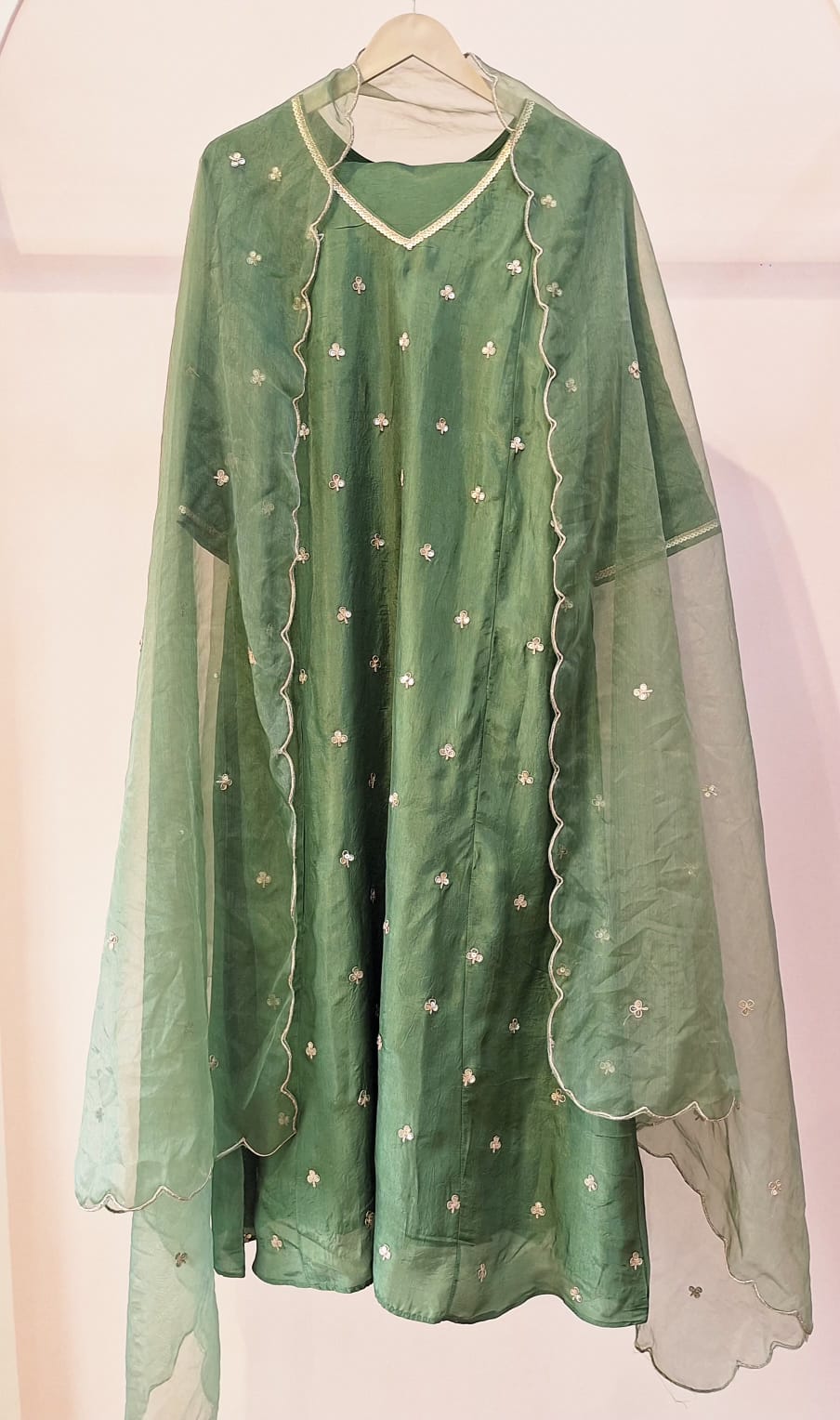 GREEN HANDWORK SUIT PANT AND DUPATTA SET