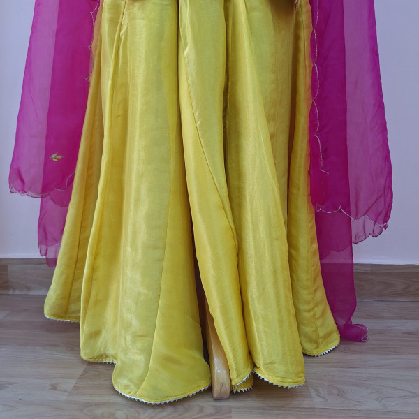 YELLOW TISSUE HANDWORK SHORT KURTI WITH FLARED PALAZZO WITH RANI ORGANZA DUPATTA SET