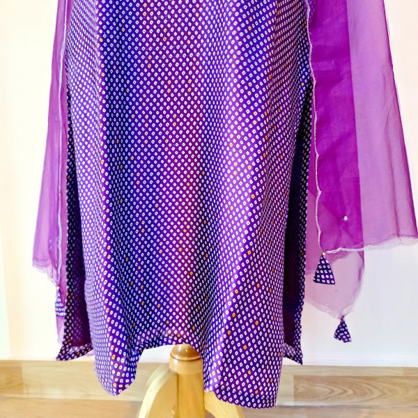 PURPLE BHANDHEJ SUIT PANT AND DUPATTA SET