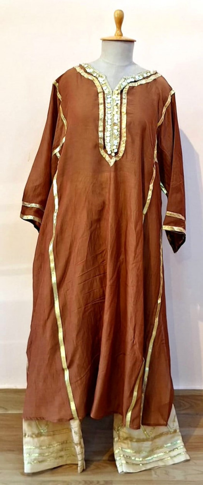 Image of BROWN MUL CHANDERI HANDWORK KAFTAN SET